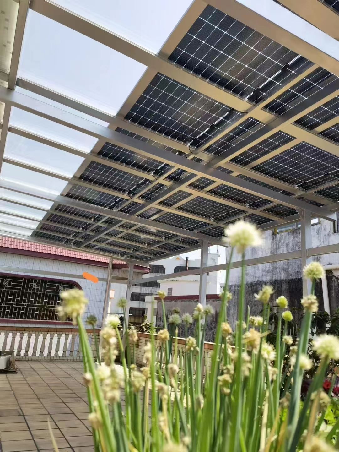 白沙别墅家用屋顶太阳能发电系统安装